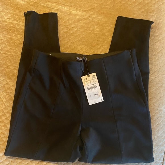 Zara Black Faux Suede Stretch Pant - Picture 4 of 13